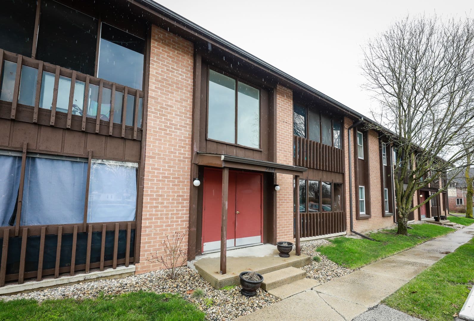 Spacious Ground Floor 2 Bed with Screened Porch! 38 of 38