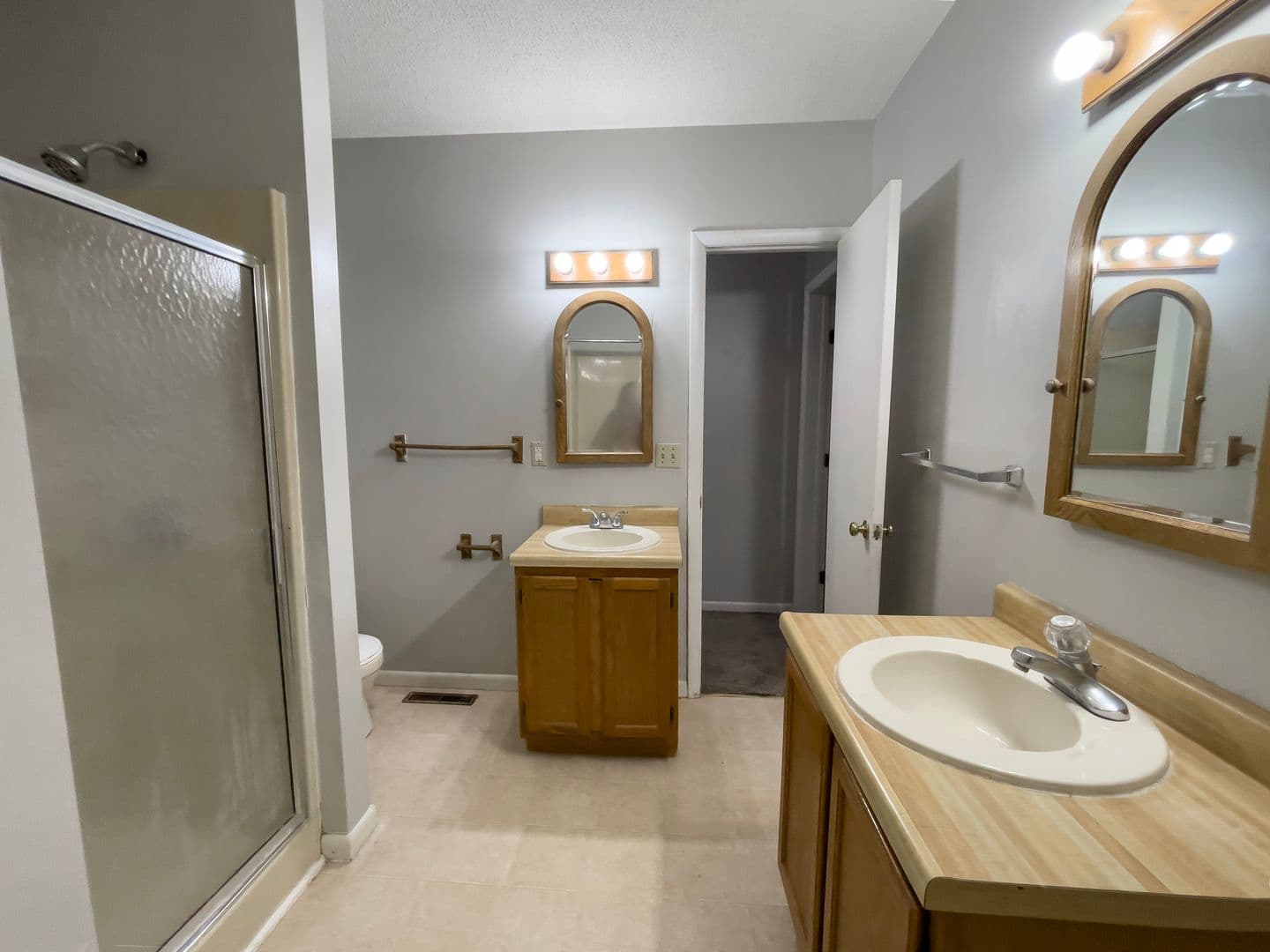 1409 &amp; 1409 1/2 W Jackson St(Cardinal Rentals,LLC) 11 of 21