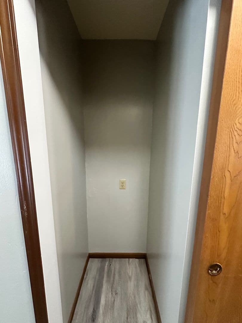 Lynnwood Apartments (DEED Holdings-Woodburn, LLC) 8 of 13