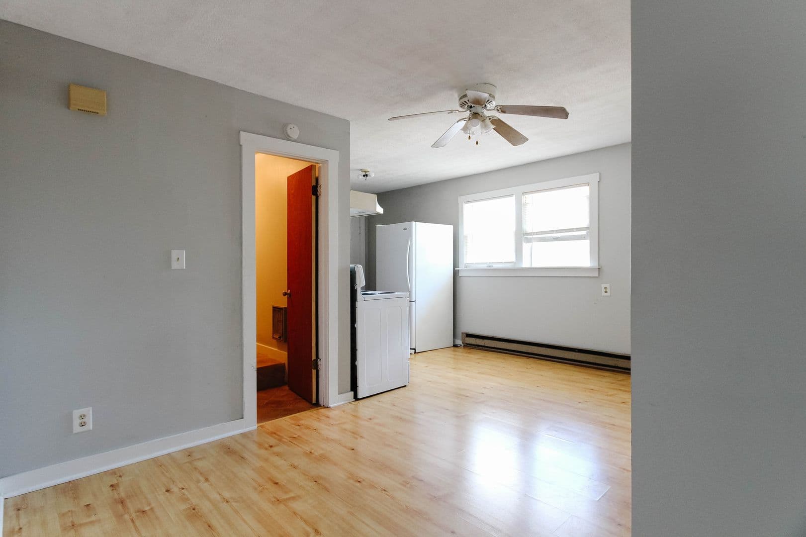 Close to Campus: In-Unit Washer and Dryer 5 of 10