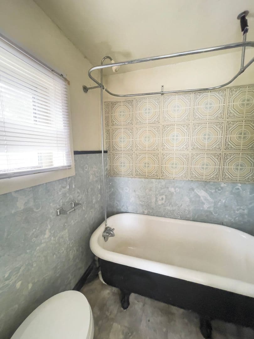 824 &amp; 826 W Ashland Ave (Cardinal Rentals, LLC) 19 of 27