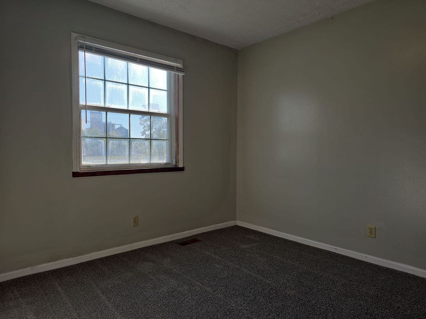 Lynnwood Apartments (DEED Holdings-Woodburn, LLC) 16 of 24