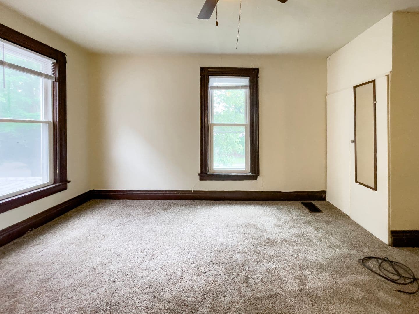 824 &amp; 826 W Ashland Ave (Cardinal Rentals, LLC) 22 of 27