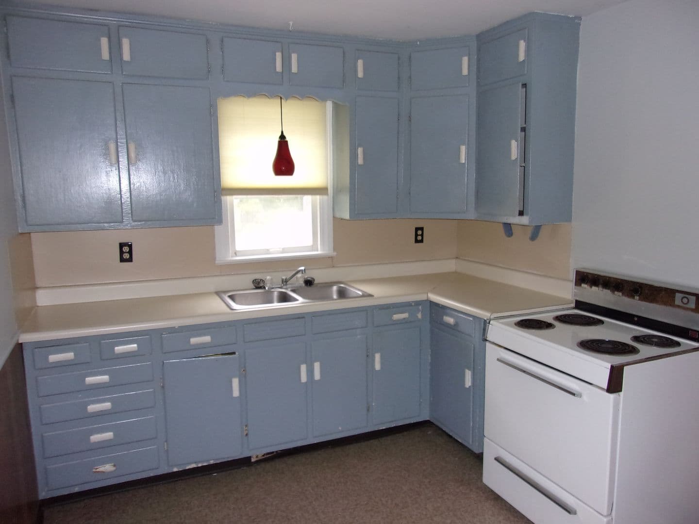 328 &amp; 328 1/2 S Talley Ave (Cardinal Rentals, LLC) 5 of 6
