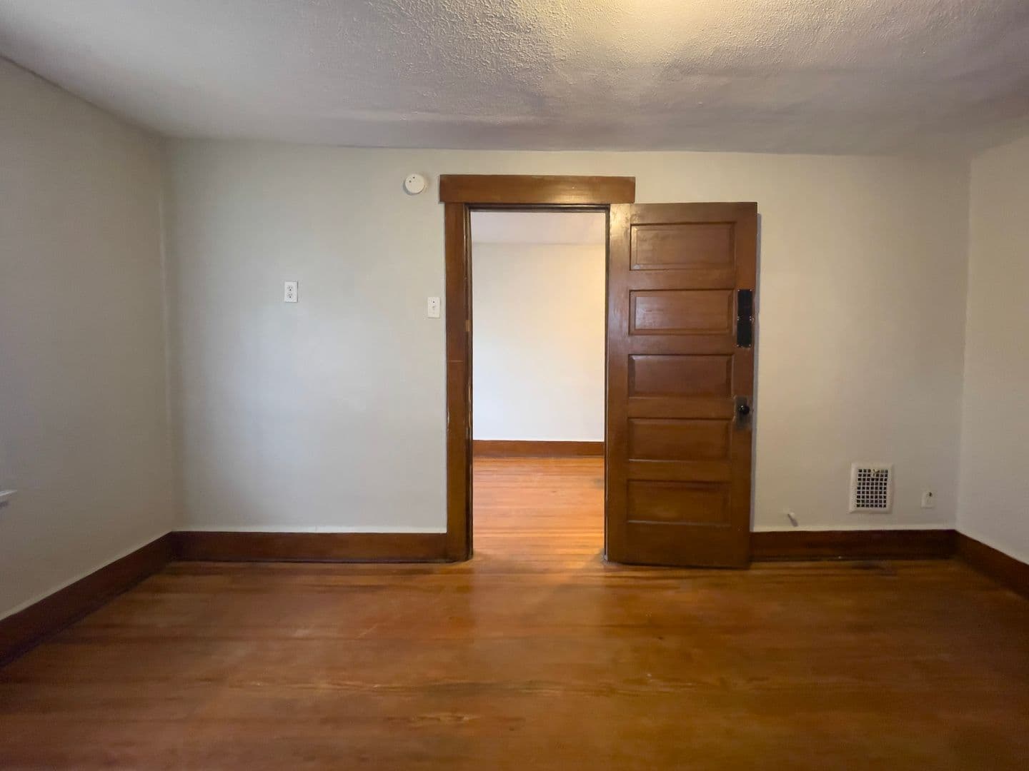 1405 W Jackson St (Cardinal Rentals, LLC) 12 of 55