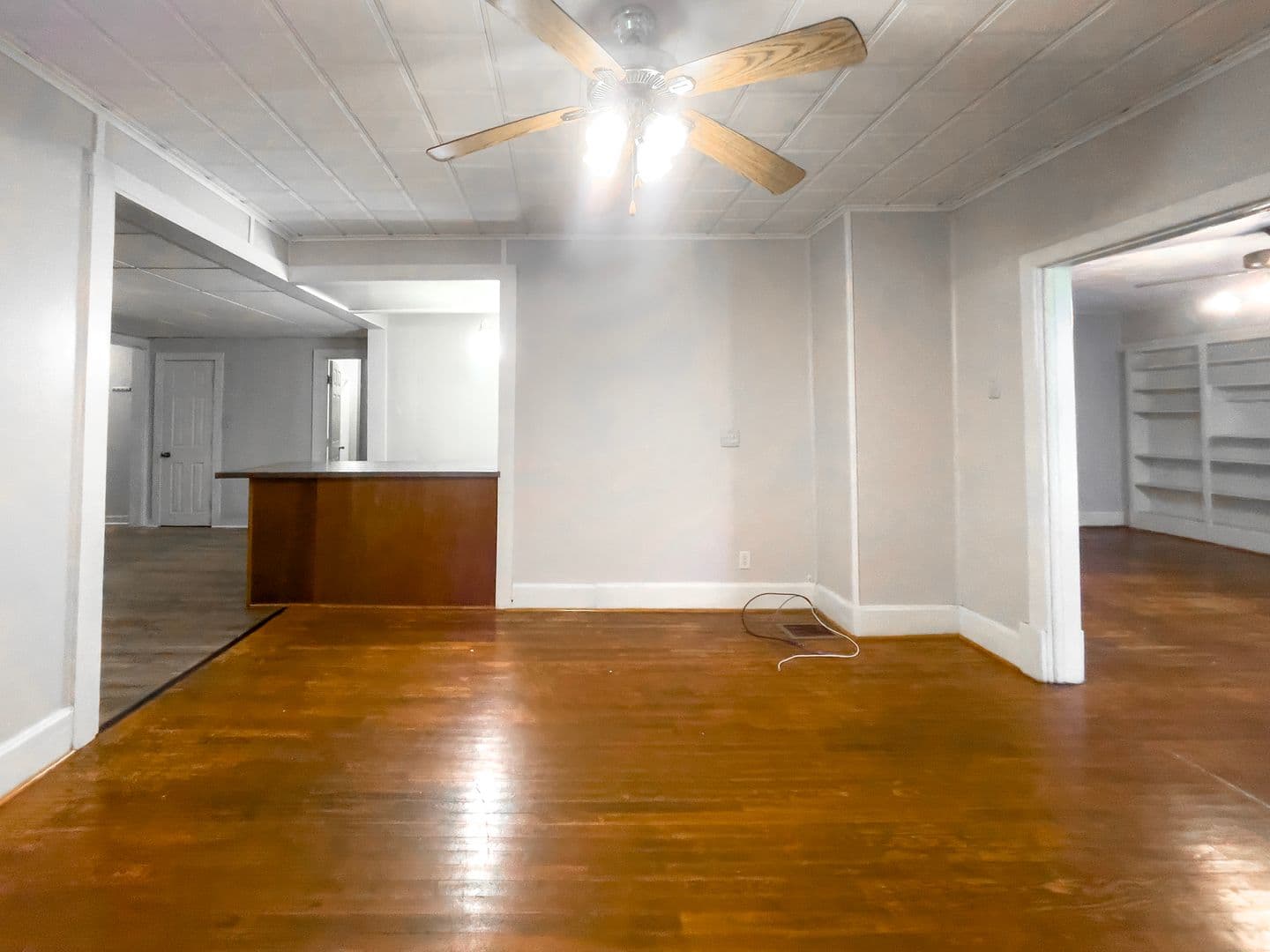 815 &amp; 817 W University Ave (Cardinal Rentals, LLC) 31 of 35