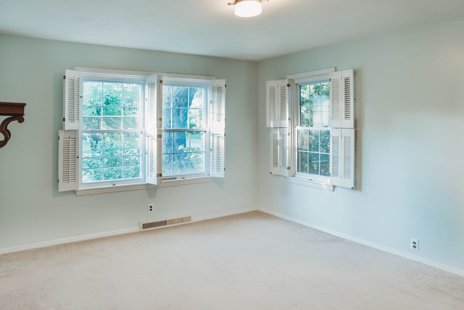 1312 N Woodridge Ave (88 Degree, LLC) 7 of 13