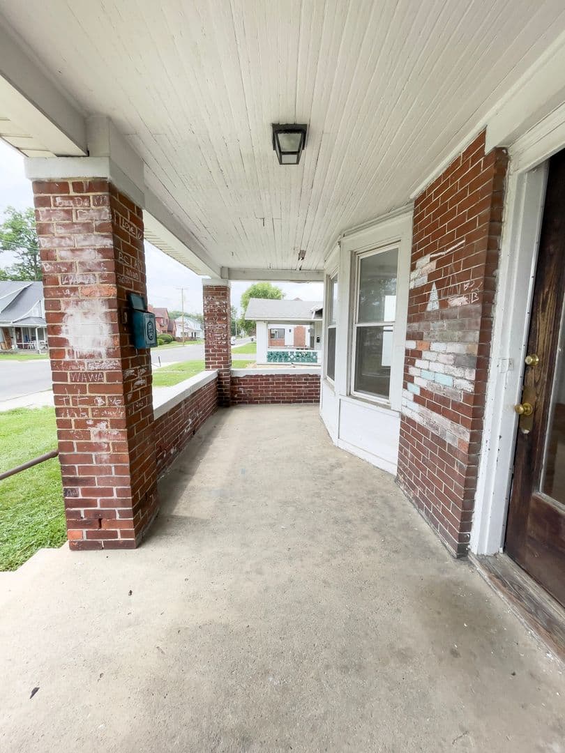 1926 W. Jackson St (Cardinal Rentals, LLC) 25 of 28