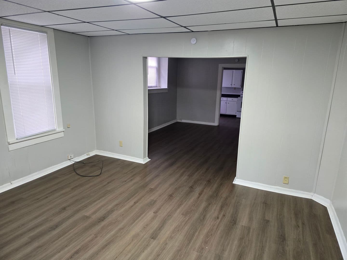 1519 E Washington St: Cozy Studio Style Apartment on Historic Washington Street! Washer Dryer hookups! 3 of 7