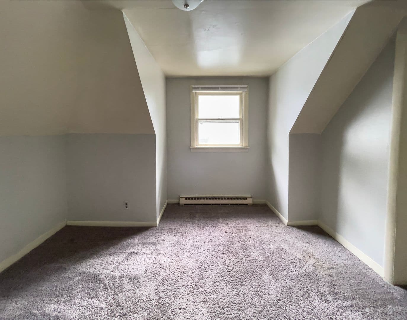 815 &amp; 817 W University Ave (Cardinal Rentals, LLC) 12 of 14
