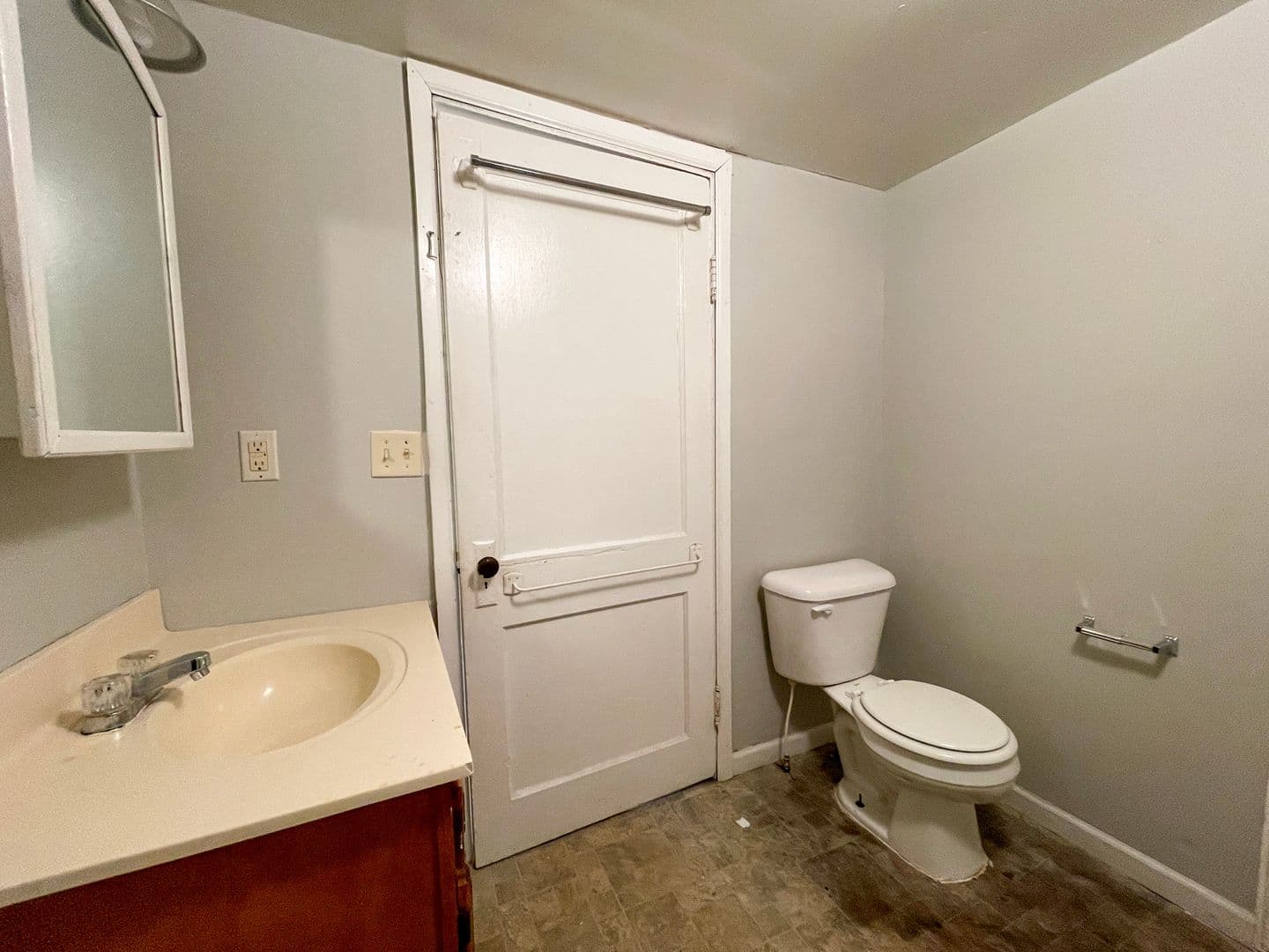 2401 S Mulberry St (Wynn Funds, LLC) 7 of 10