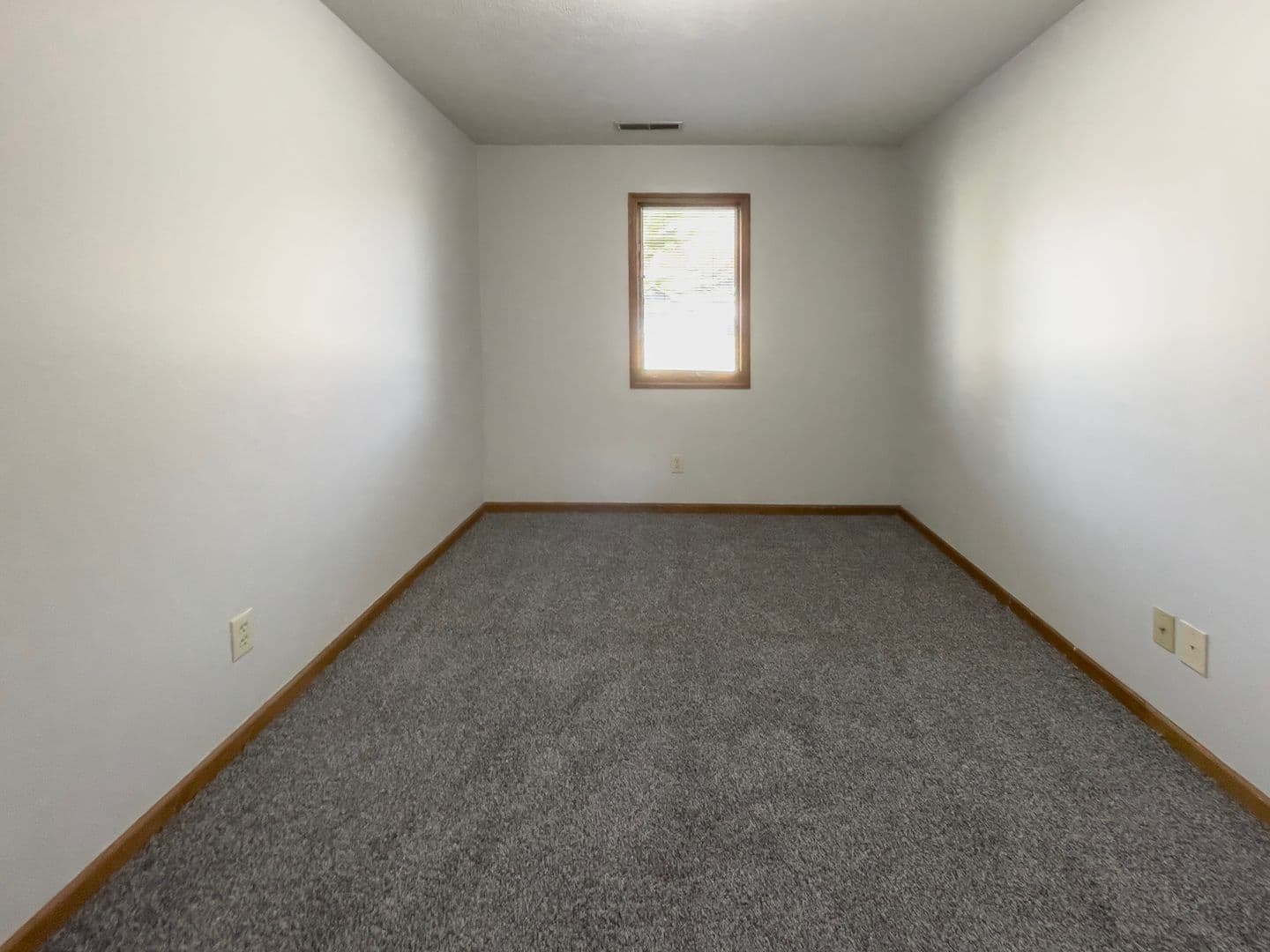 Riverwood Apartments (MH Muncie, LLC) 9 of 16
