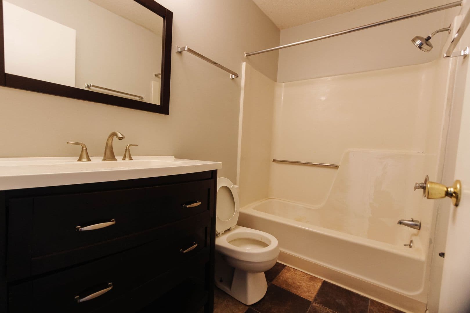 District on Linden - Spacious Units with Private Balconies on the Blue Loop 5 of 10