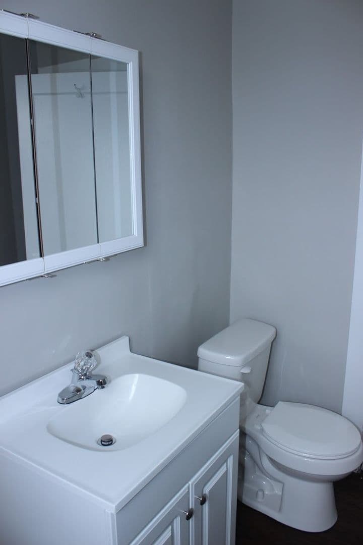 3 bed 1 bath near Campus - Immediate move in 6 of 15
