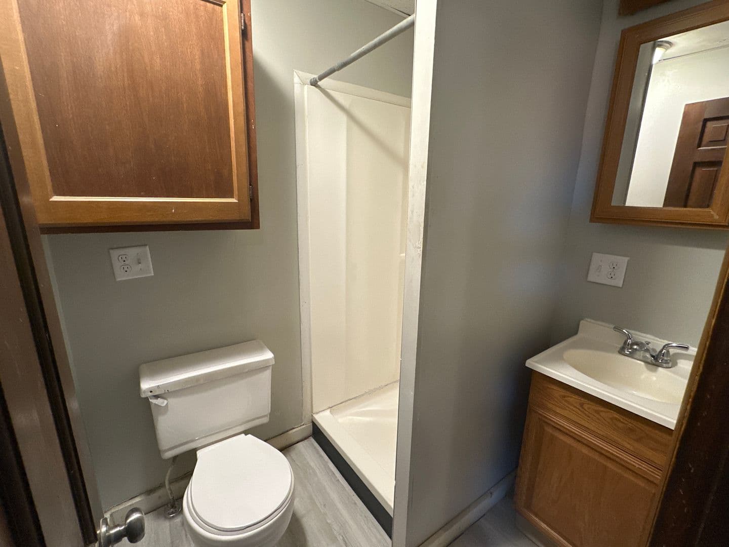 Close to Campus: In-Unit Washer and Dryer 6 of 7