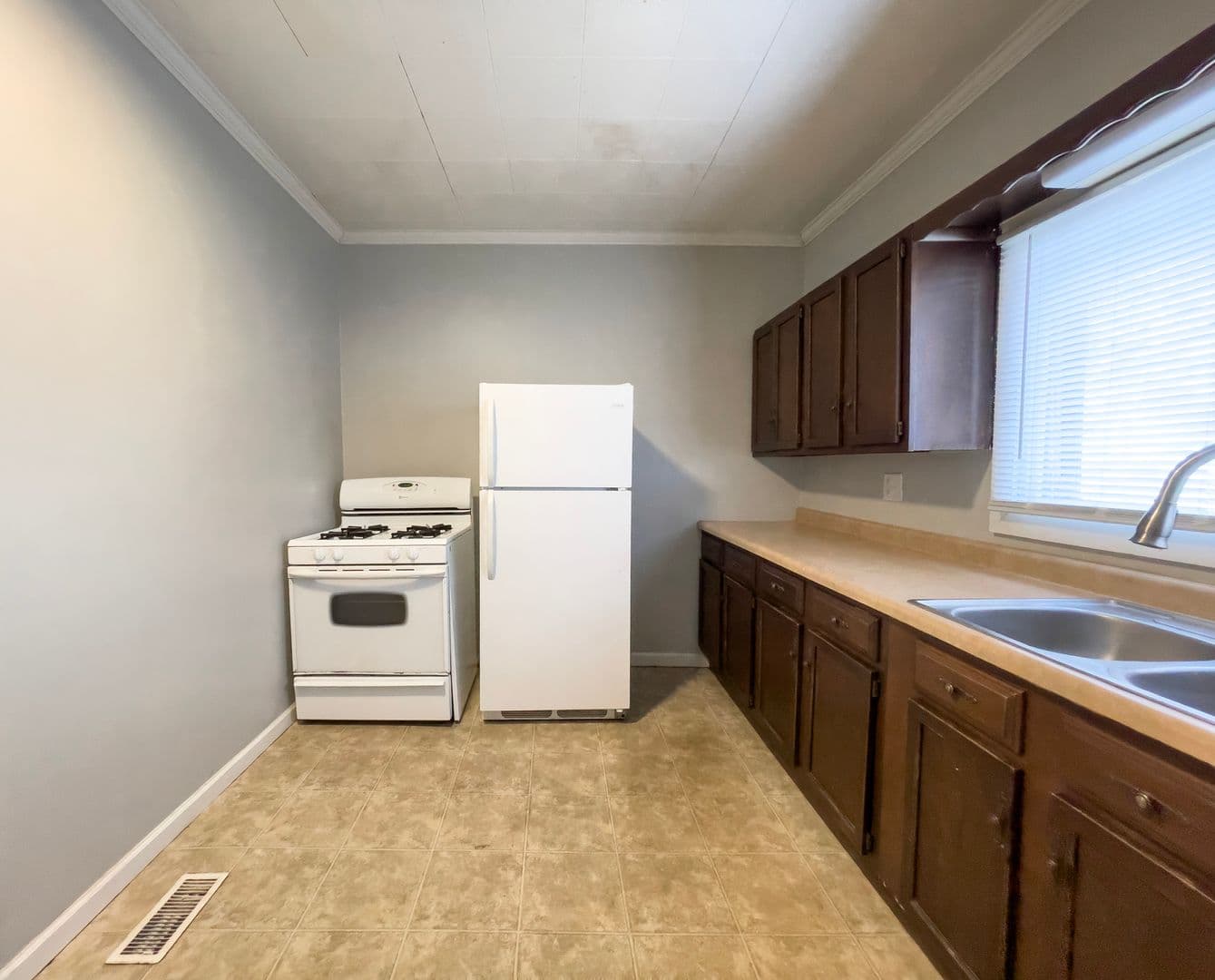 118 N Martin St (Cardinal Rentals, LLC) 1 of 29