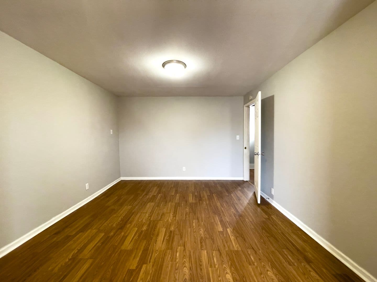 118 N Martin St (Cardinal Rentals, LLC) 24 of 29