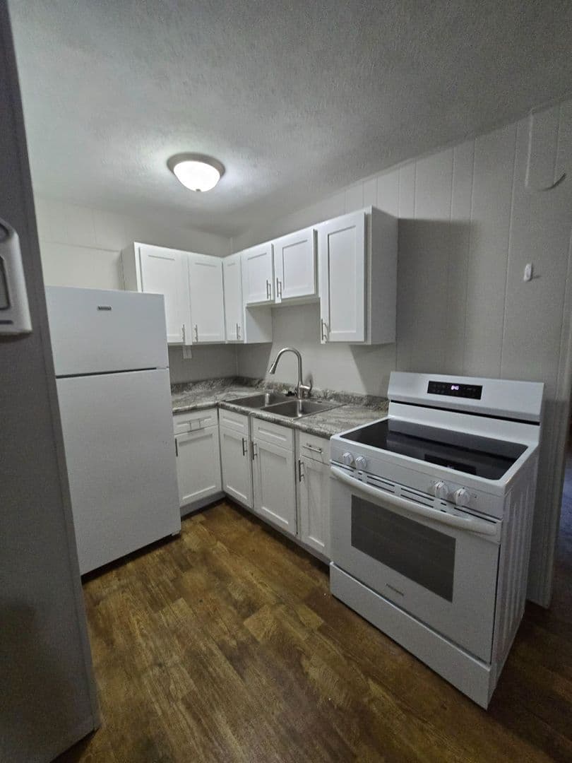 Cedars Apartments (D88D Holdings, LLC) 3 of 11