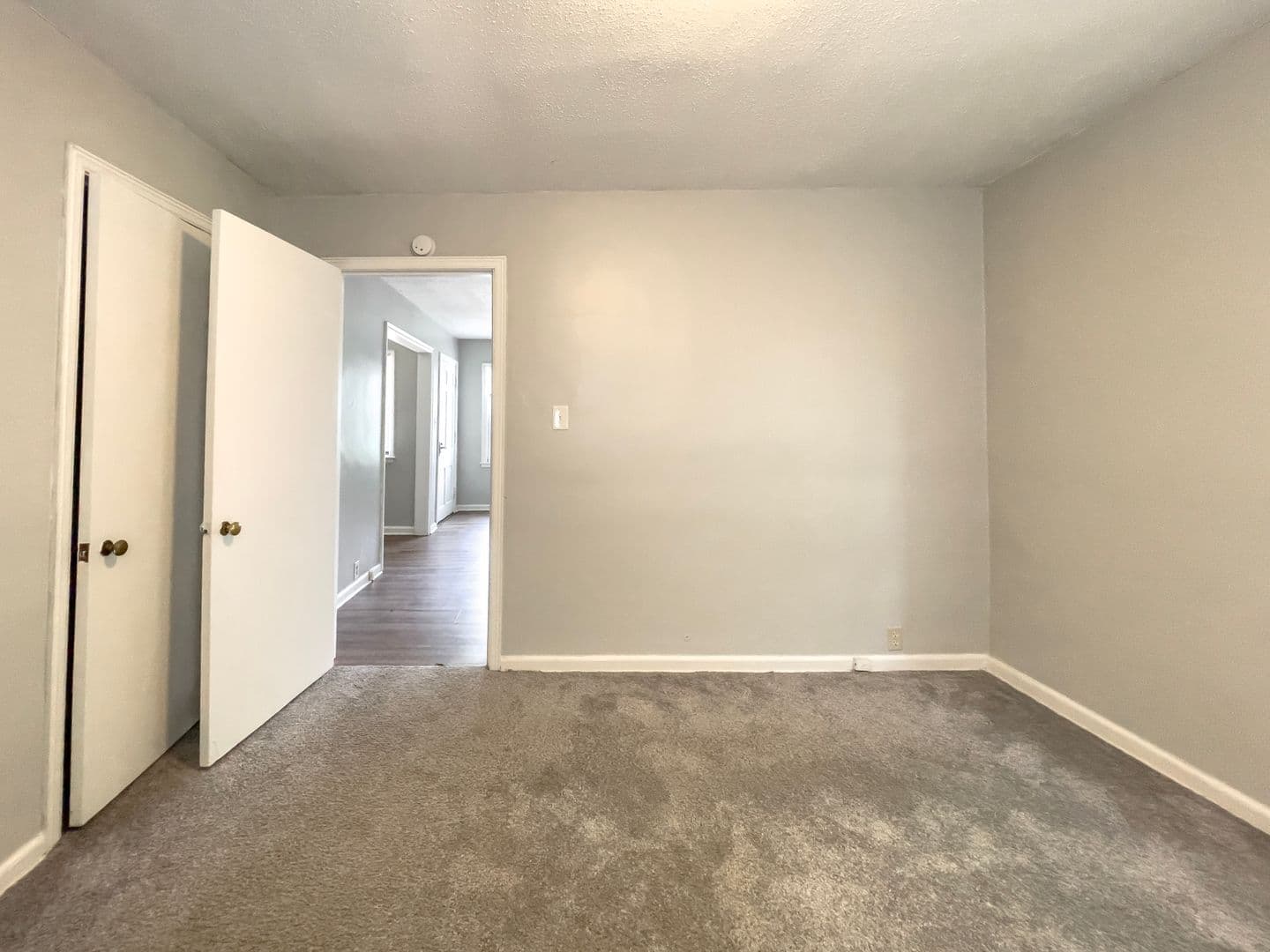 Cozy 1 bedroom, Close to Campus 10 of 12