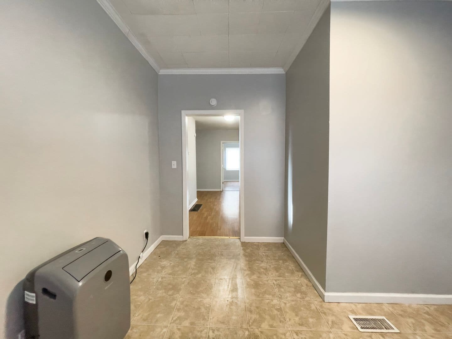 118 N Martin St (Cardinal Rentals, LLC) 4 of 29