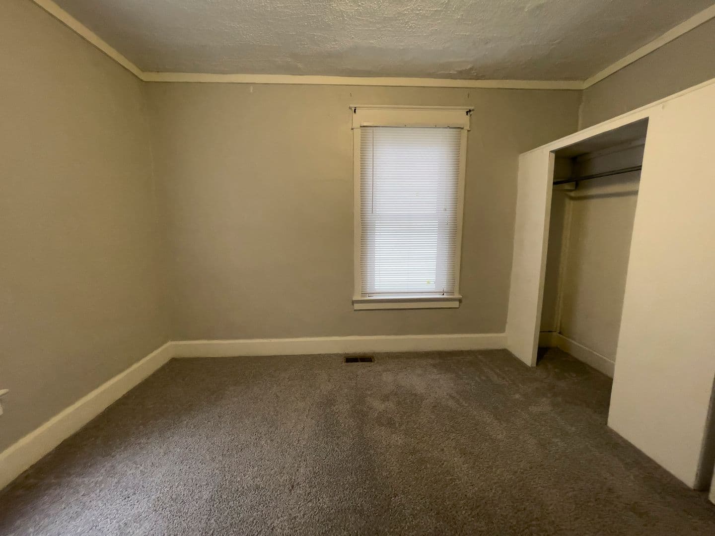 328 &amp; 328 1/2 S Talley Ave (Cardinal Rentals, LLC) 11 of 16