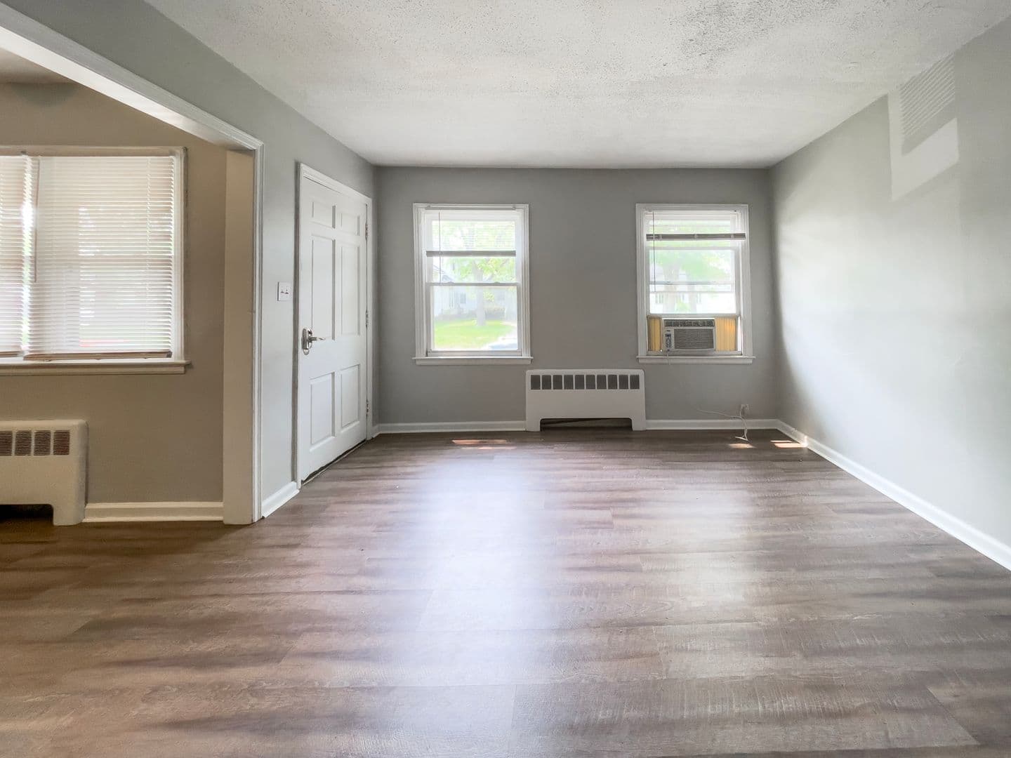 Cozy 1 bedroom, Close to Campus 5 of 12