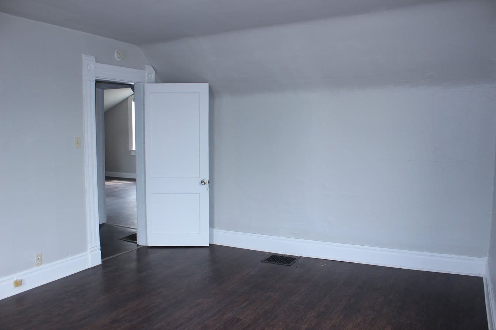 3 bed 1 bath near Campus - Immediate move in 3 of 15