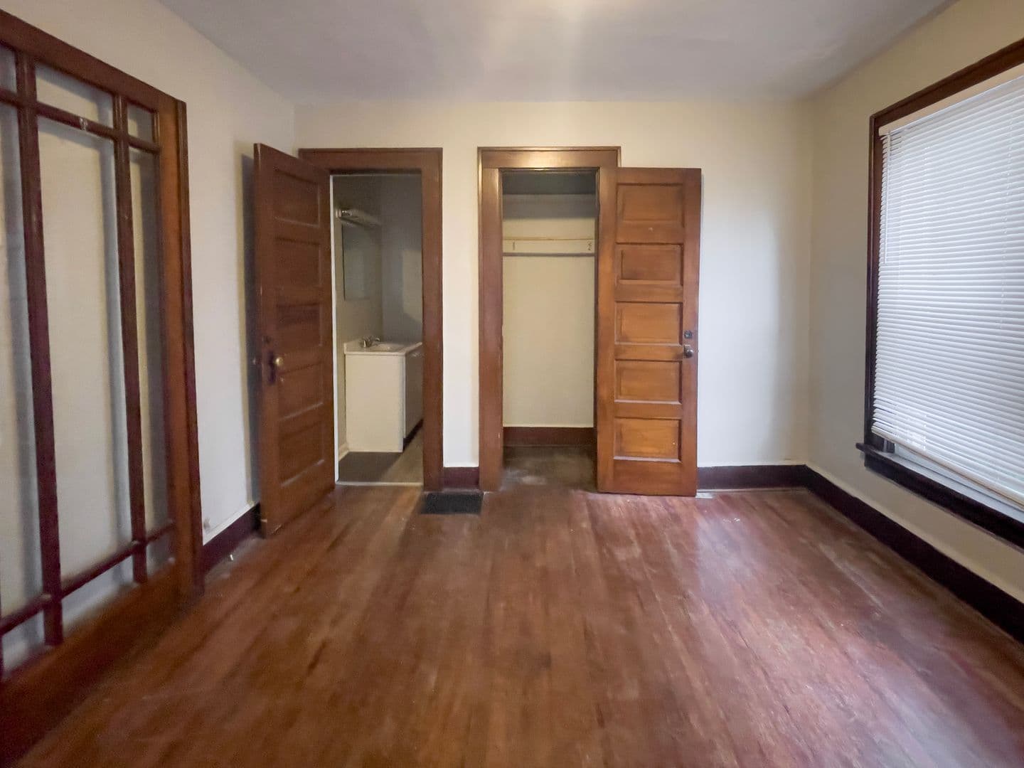 1405 W Jackson St (Cardinal Rentals, LLC) 37 of 55
