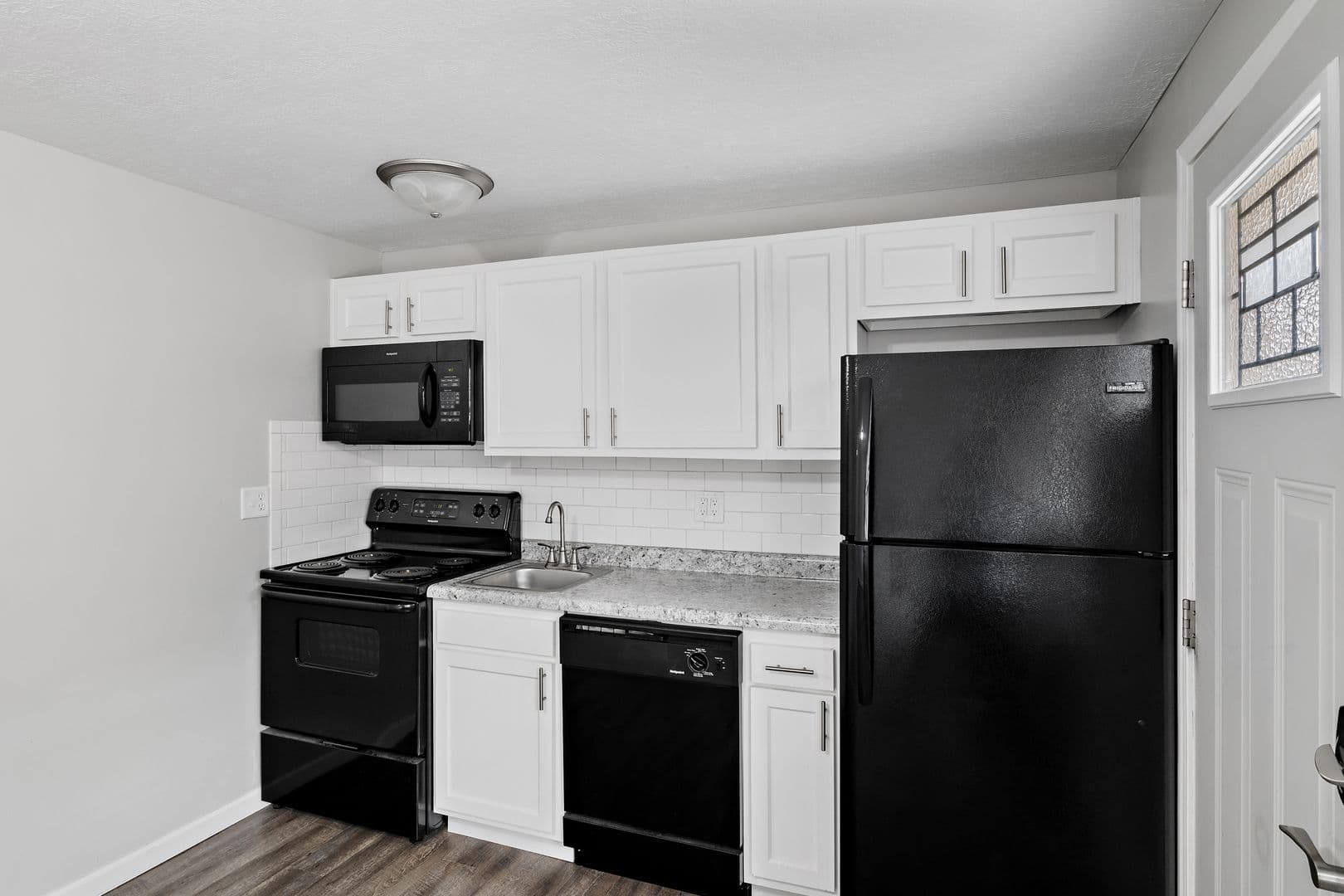 Cole Street Apartments (WC Muncie, LLC) 4 of 11