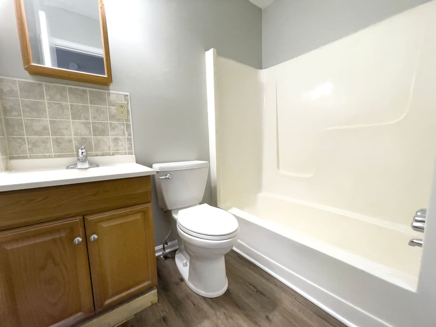 University Apartments (DECKED HOLDINGS - Muncie, LLC) 10 of 11