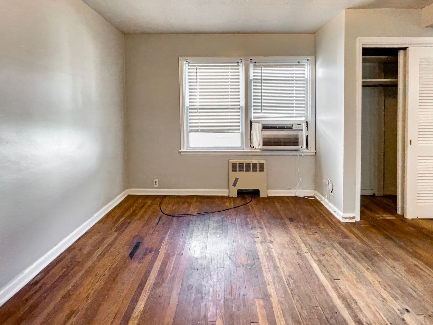 Cozy 1 bedroom, Close to Campus 7 of 13