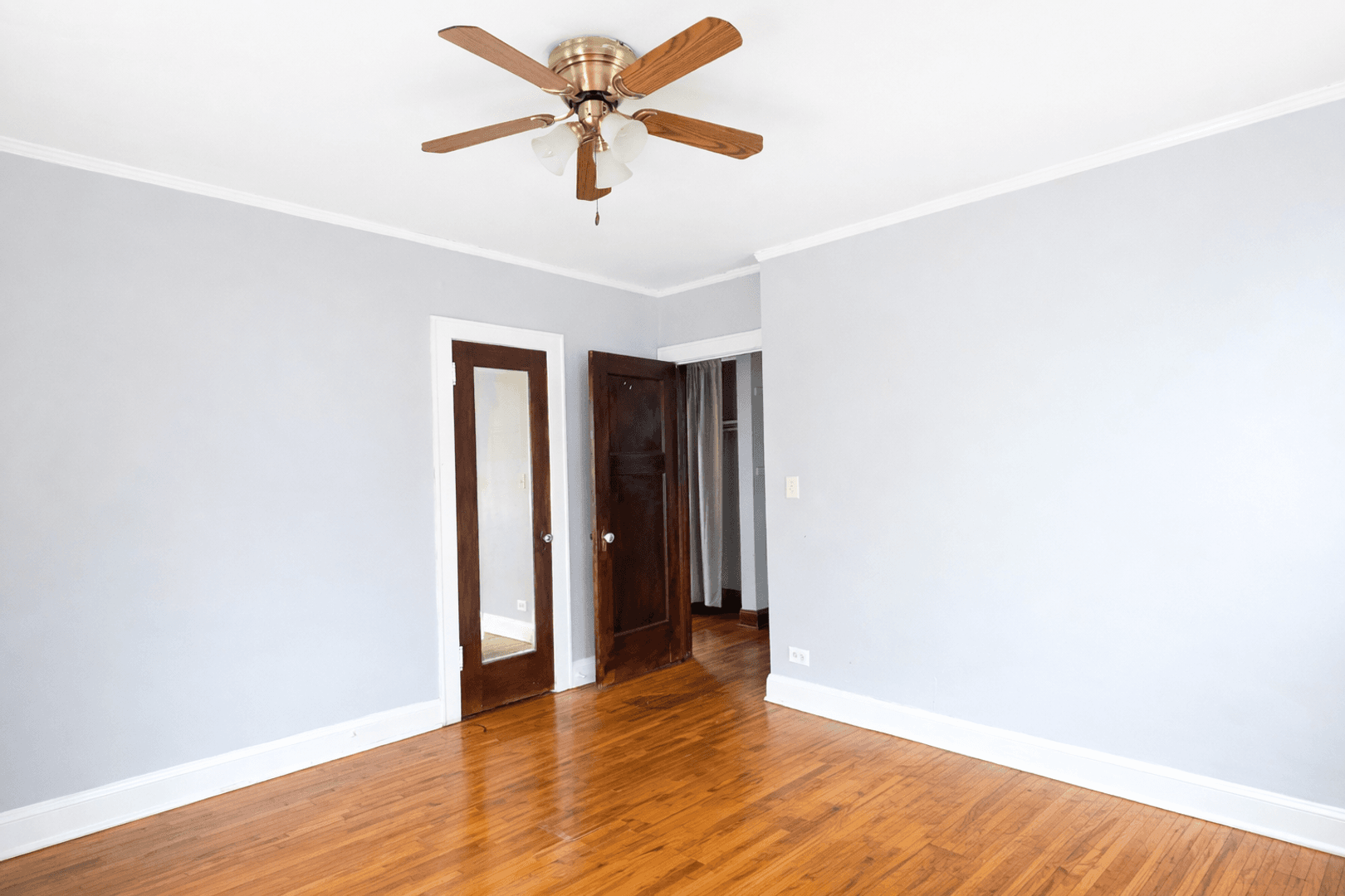 813 University Ave SE 29 of 29