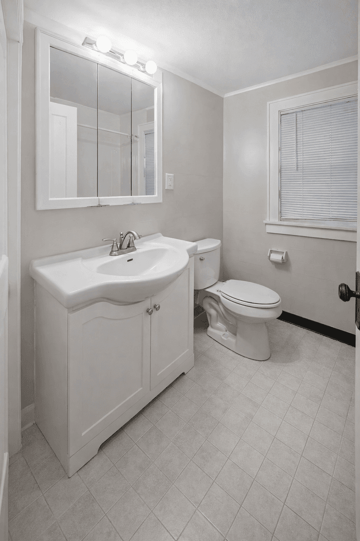 811 Snelling Ave N 12 of 16