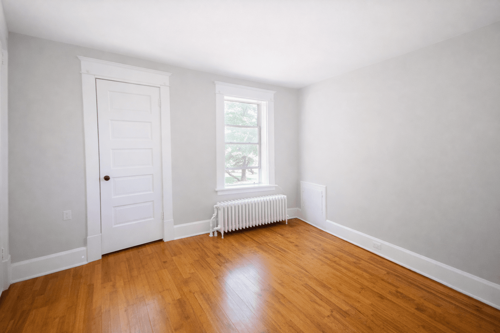322 Pierce St 9 of 21