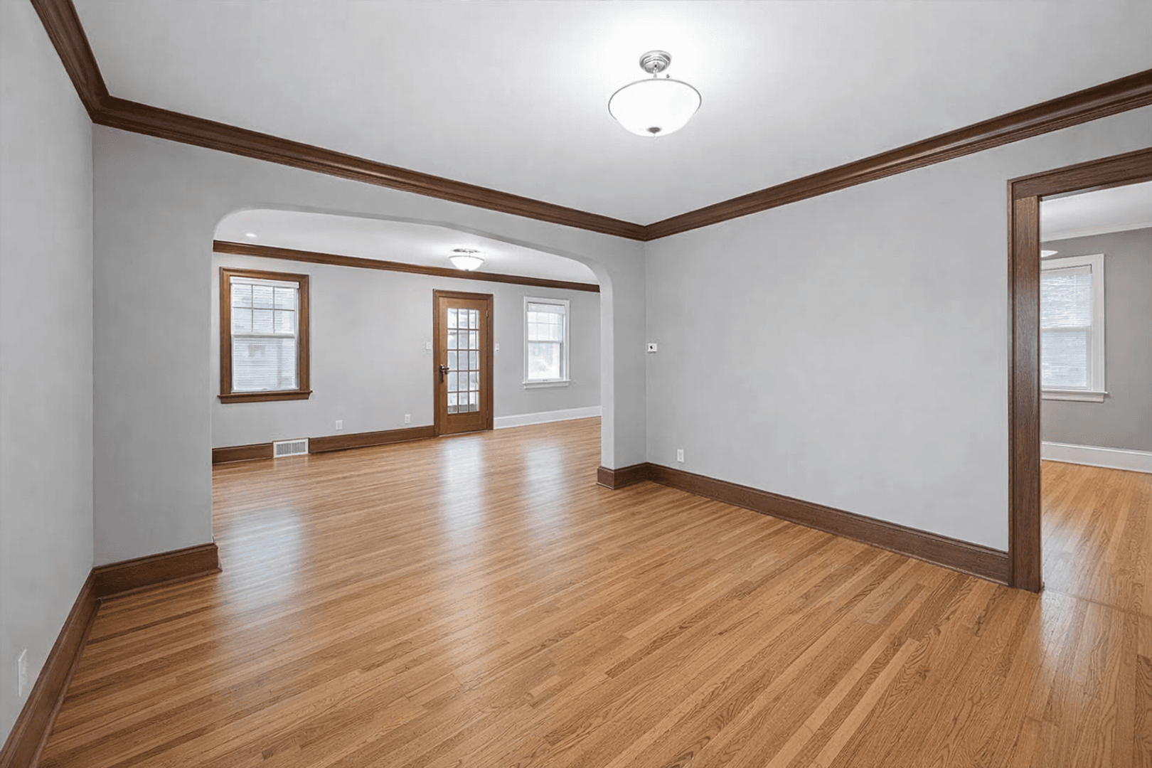 811 Snelling Ave N 4 of 16