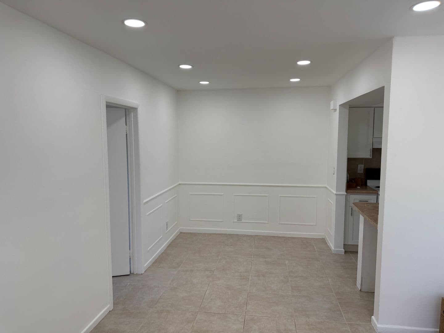 Kay Apartments 3 of 8