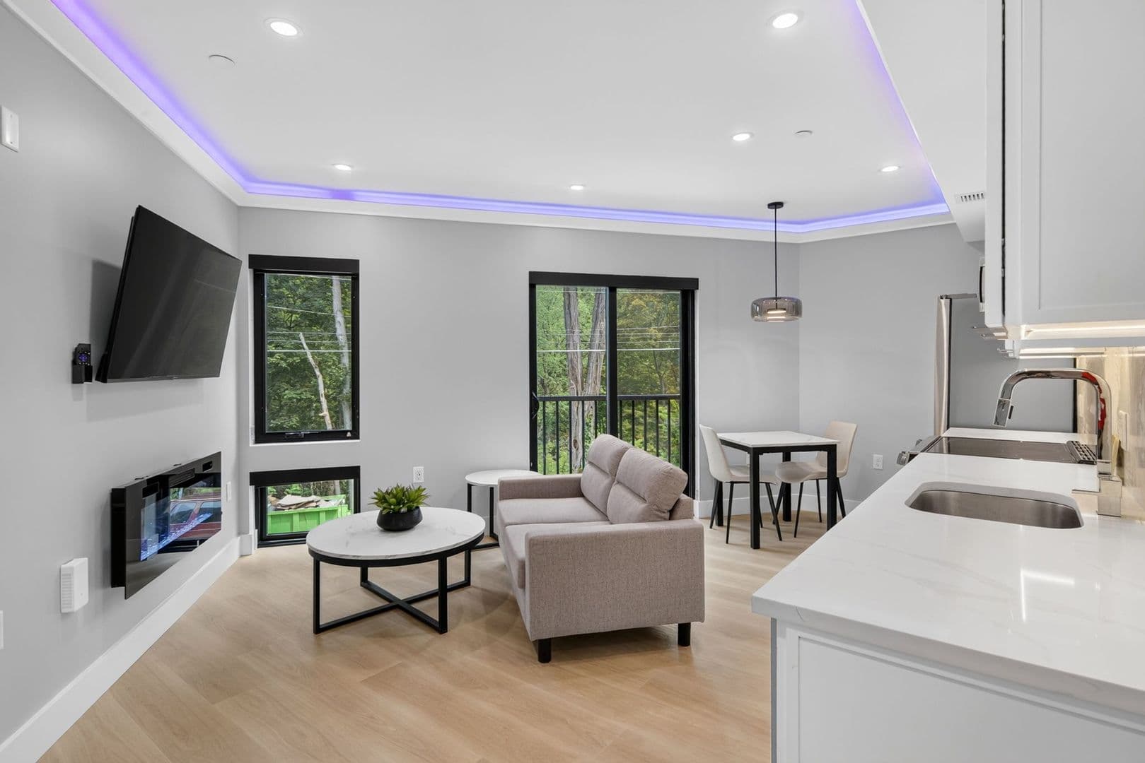 The Summit at 201 Oak Avenue 6 of 12