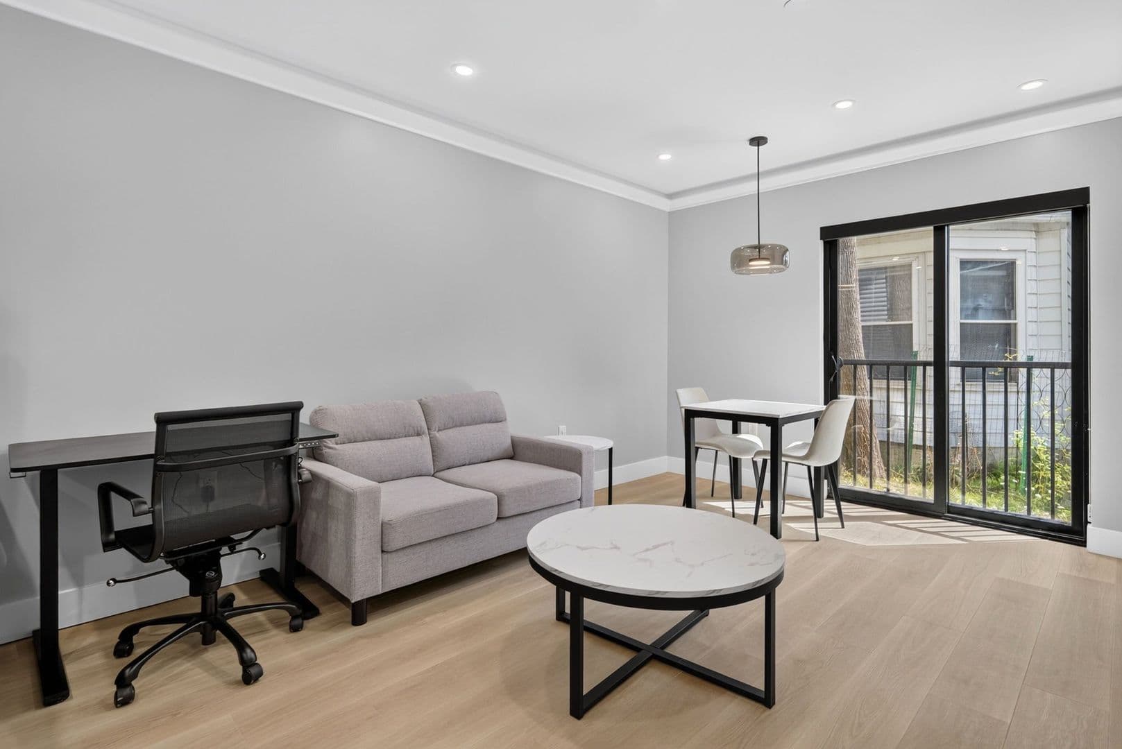 The Summit at 201 Oak Avenue 10 of 12