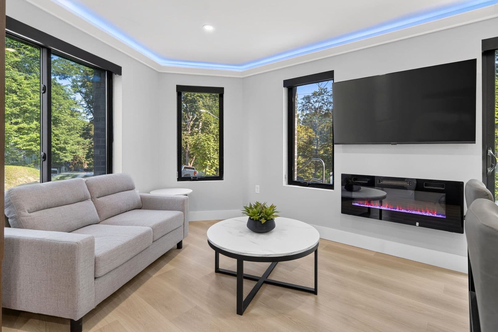 The Summit at 201 Oak Avenue 6 of 14