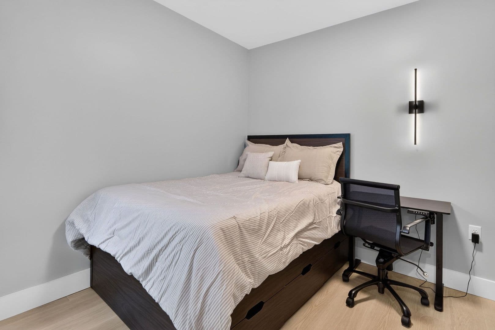 The Summit at 201 Oak Avenue 10 of 14