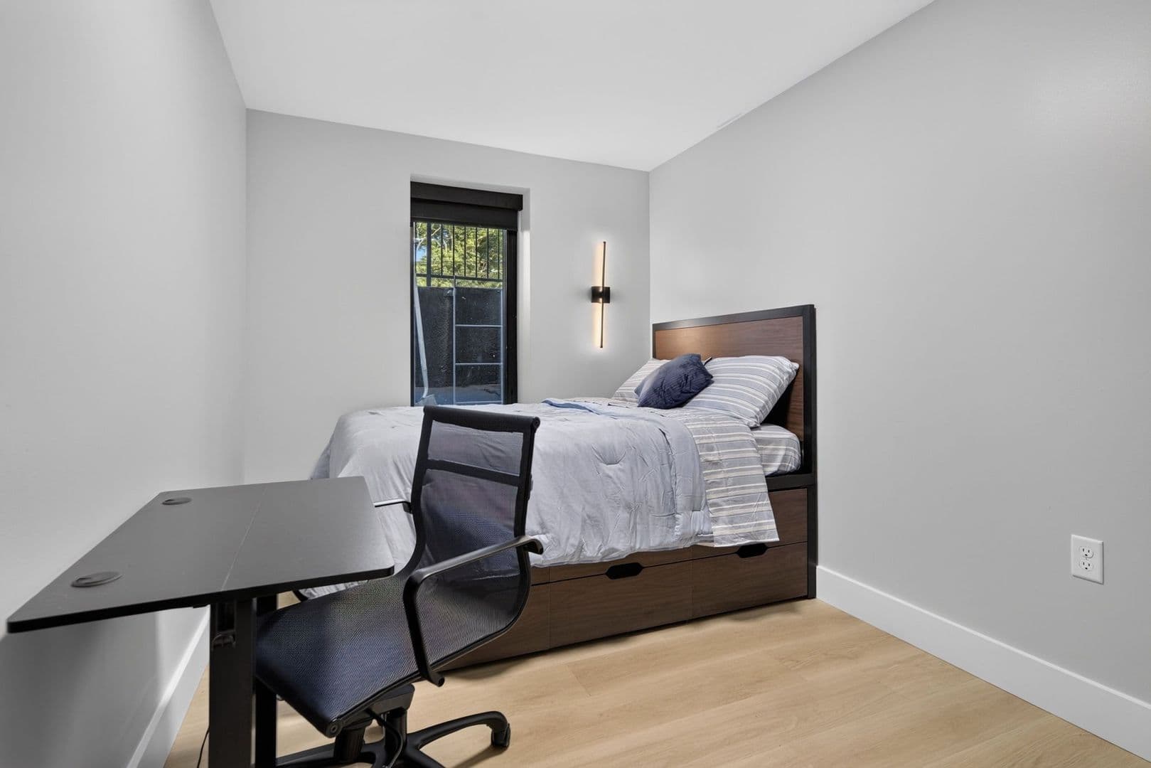 The Summit at 201 Oak Avenue 9 of 13