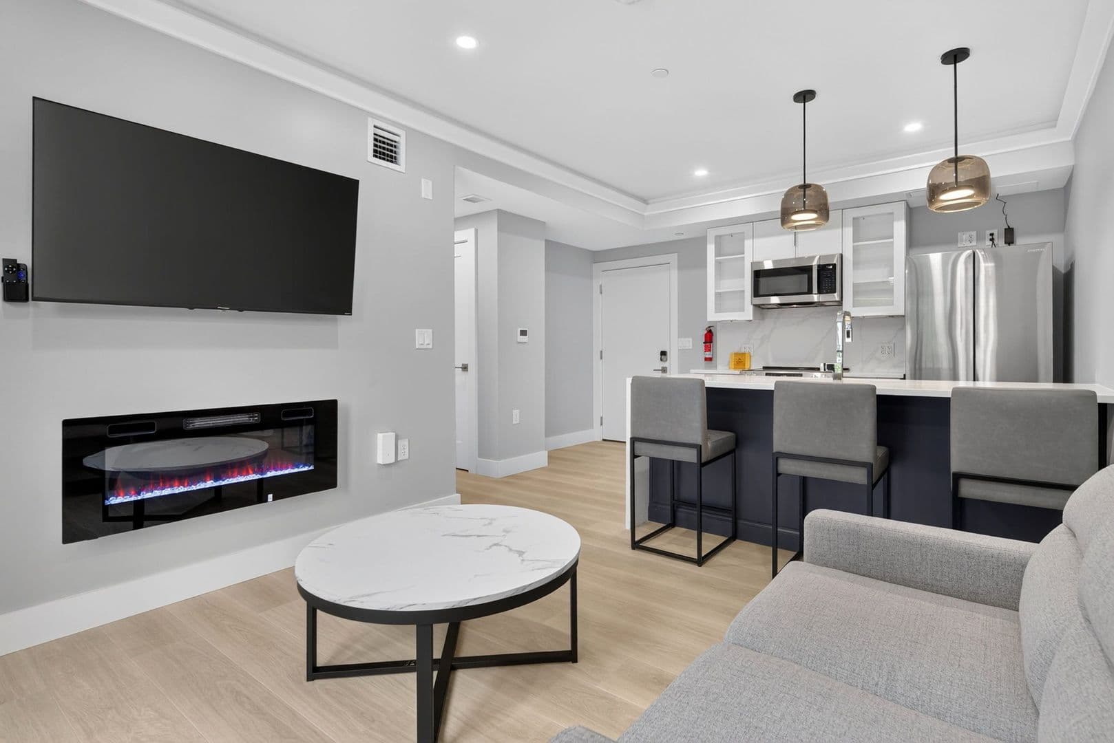The Summit at 201 Oak Avenue 5 of 11