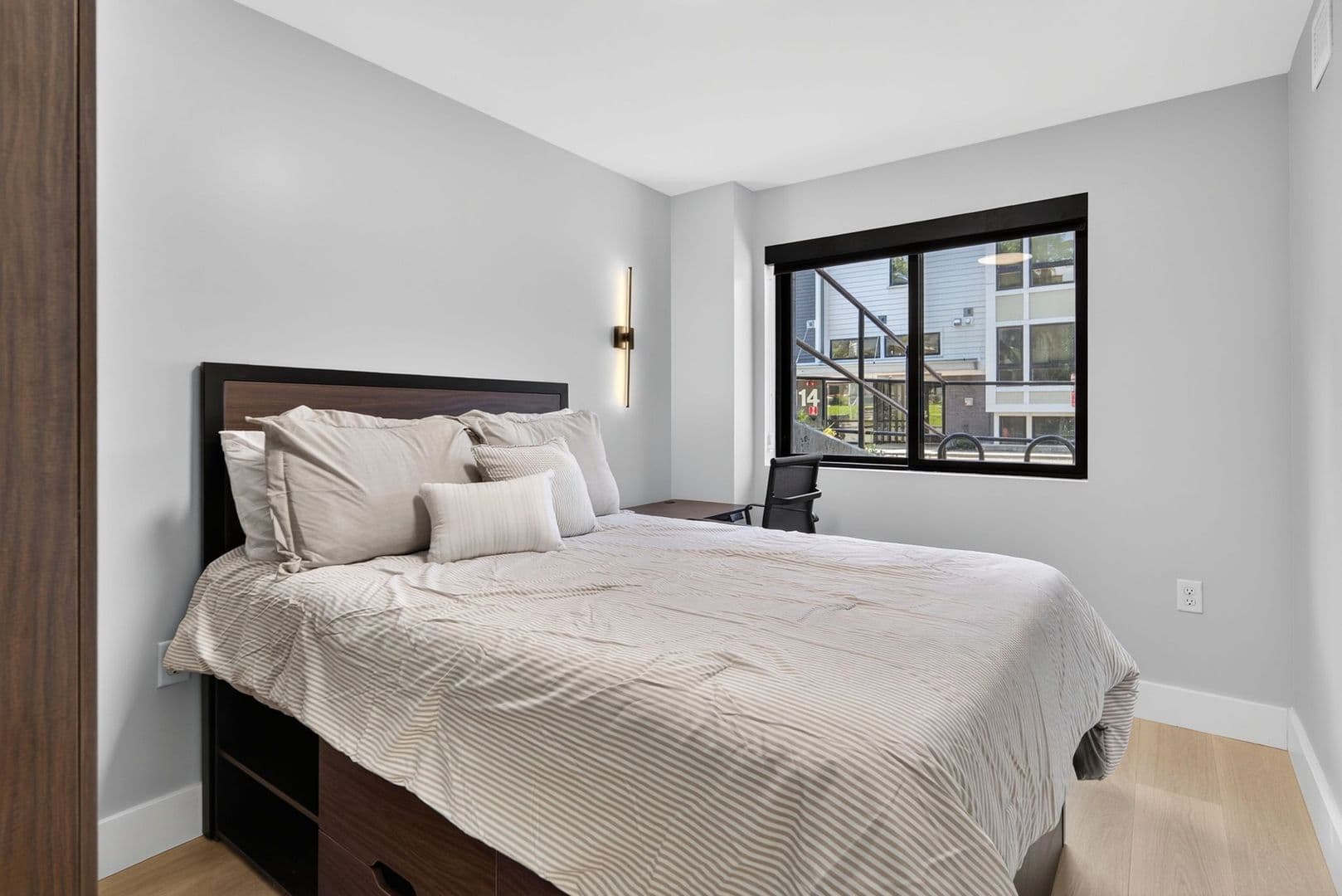 The Summit at 201 Oak Avenue 8 of 10