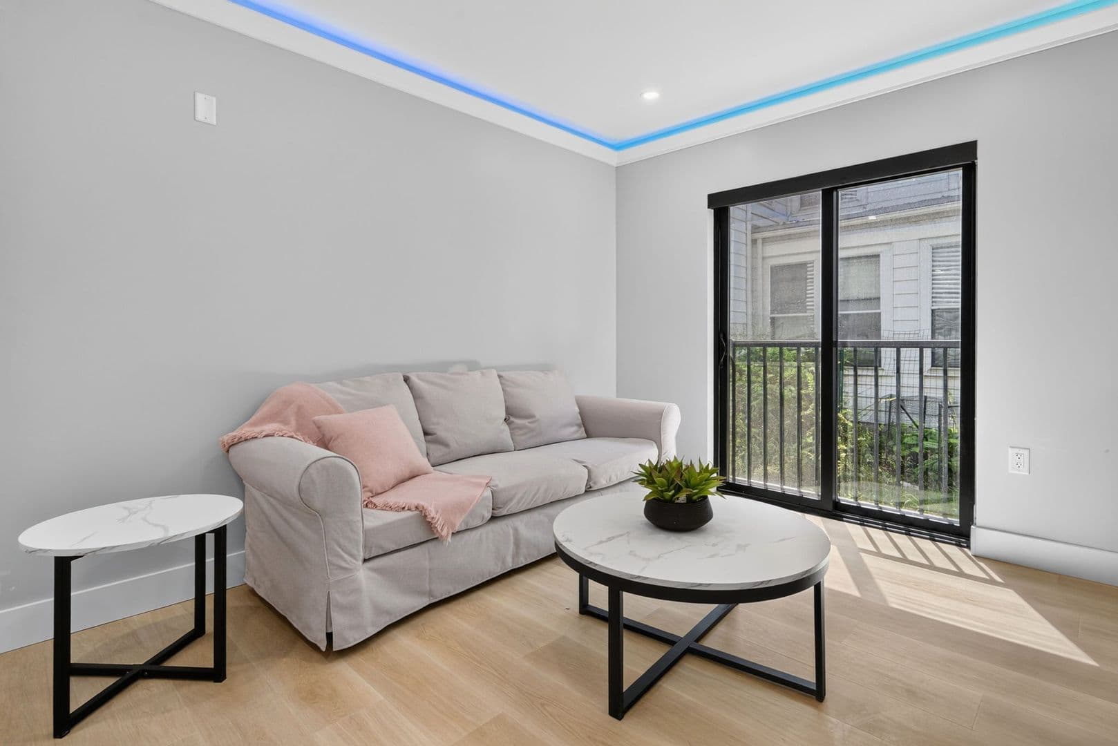 The Summit at 201 Oak Avenue 6 of 16