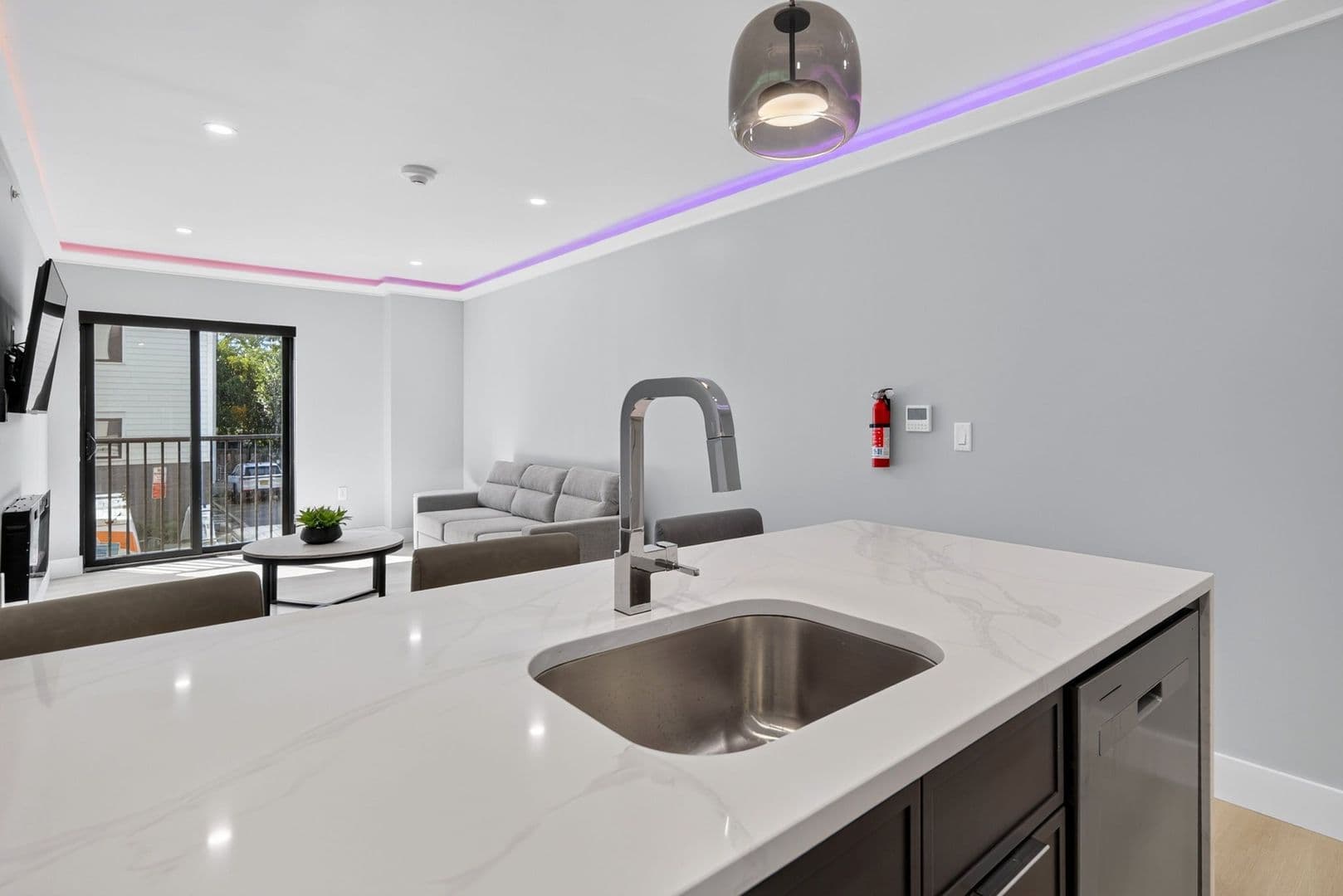 The Summit at 201 Oak Avenue 3 of 15