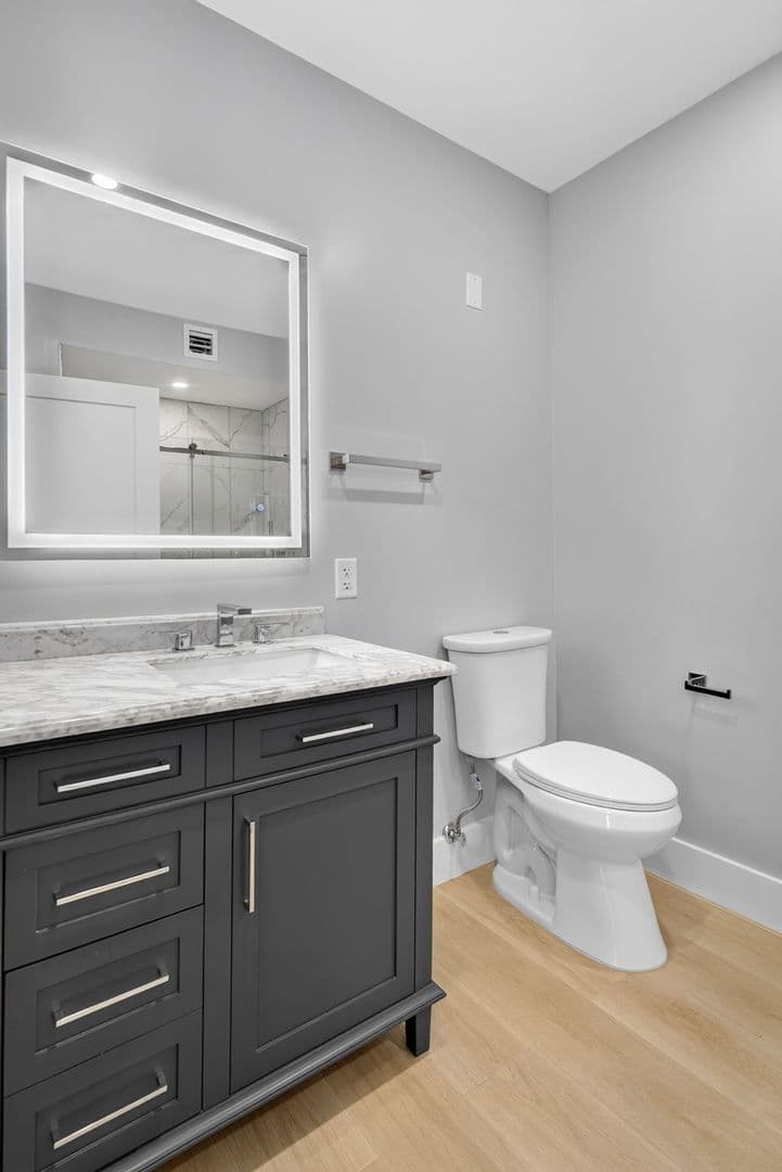 The Summit at 201 Oak Avenue 10 of 11