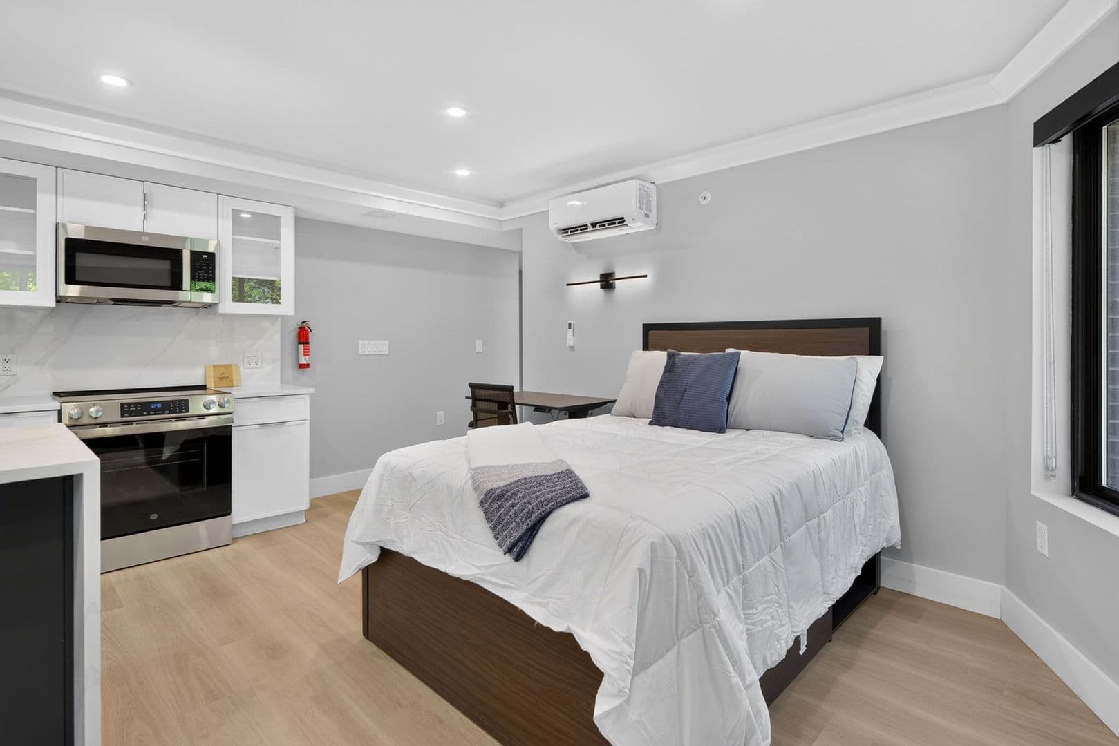 The Summit at 201 Oak Avenue 10 of 14