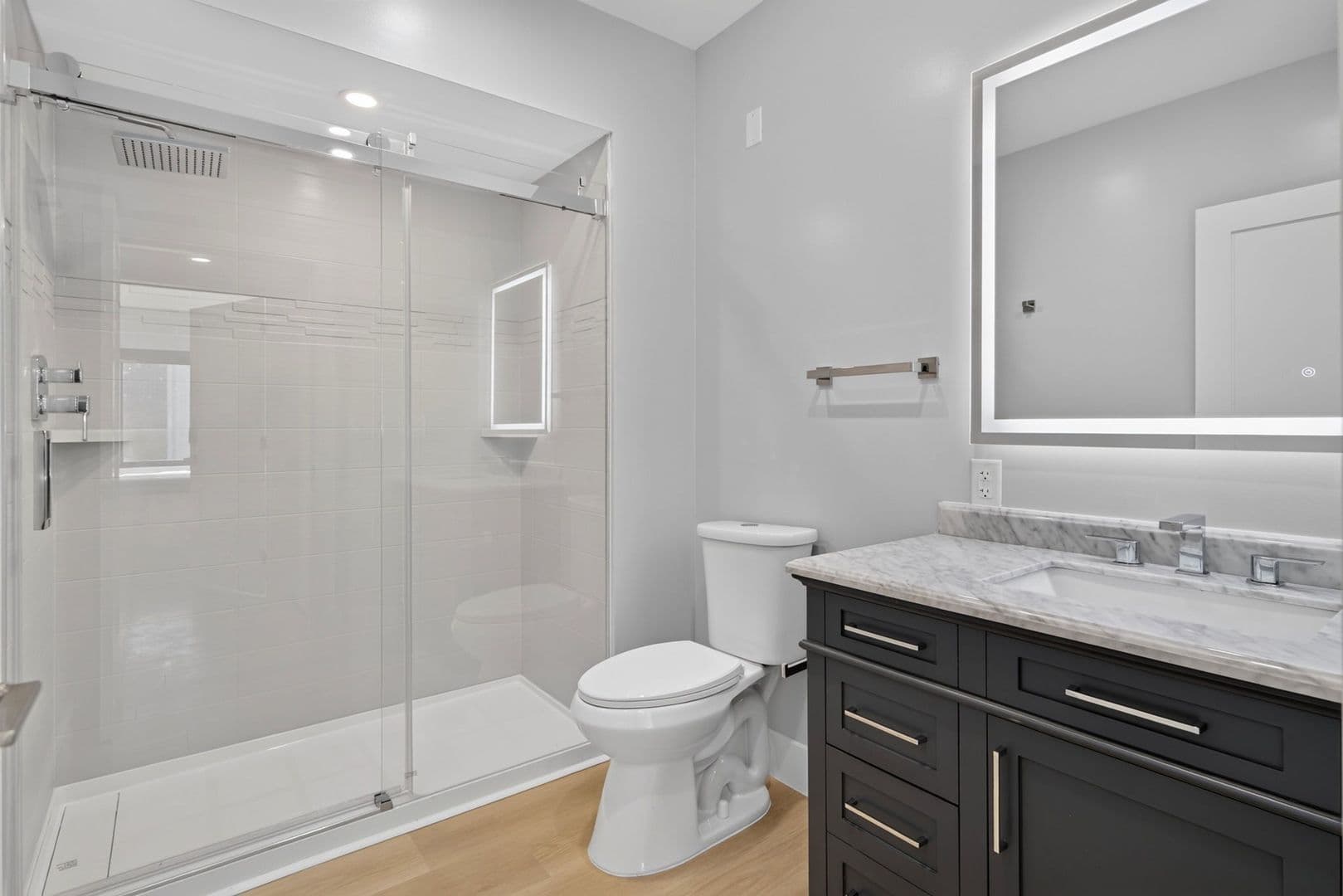 The Summit at 201 Oak Avenue 12 of 12