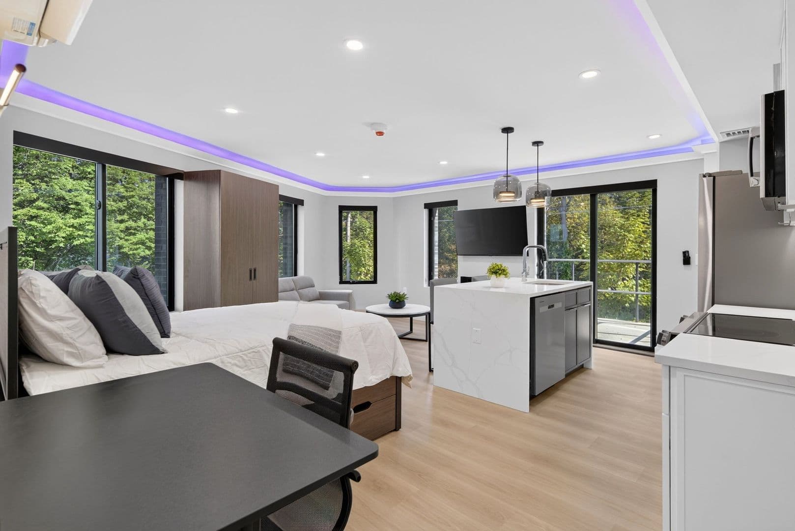 The Summit at 201 Oak Avenue 1 of 14
