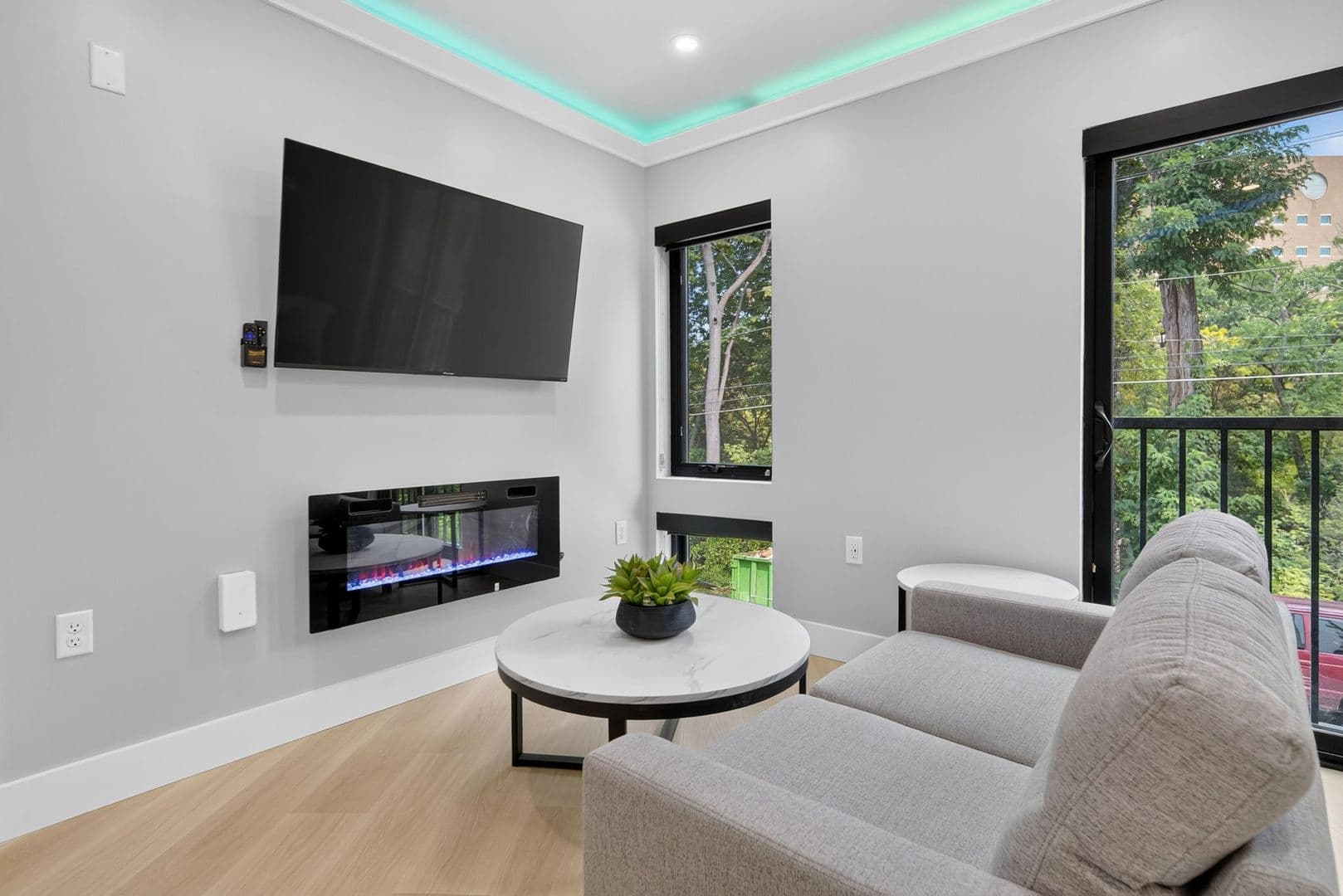 The Summit at 201 Oak Avenue 5 of 12